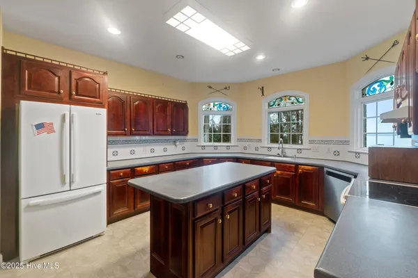 $990,000 | 204 Blair Court, Edenton, NC 27932