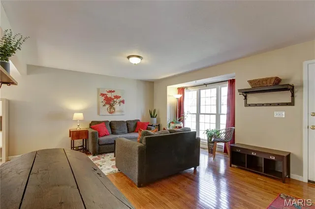 $3,000 | 564 Woodlyn Crossing, Ballwin, MO 63021