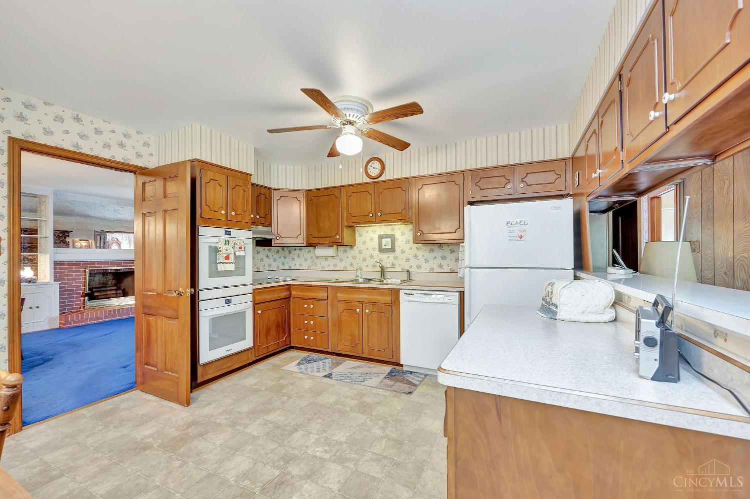 2807 Ebenezer Road Cincinnati, OH 45233 - Photo 20 of 60