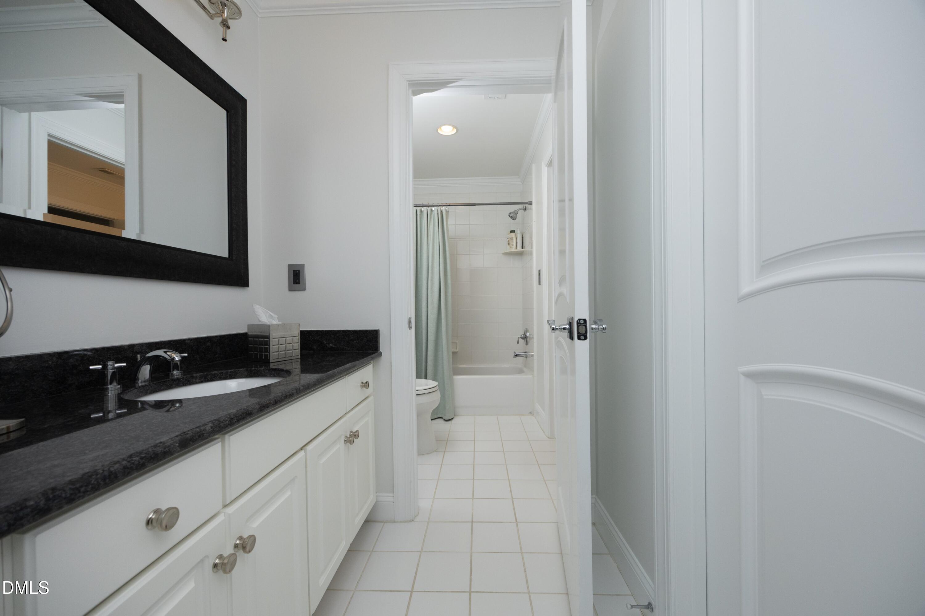 2513 Sharon View Lane Raleigh, NC 27614 - Photo 36 of 73 35SharedBath