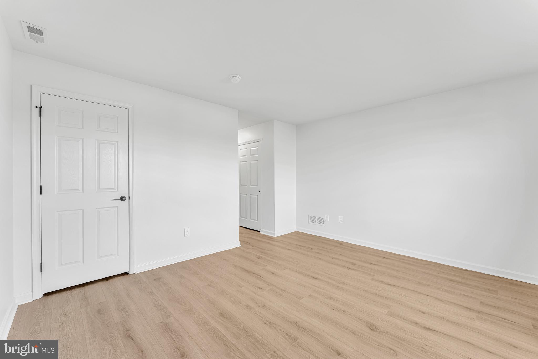 120 Alexander Road Beverly, NJ 08010 - Photo 16 of 34
