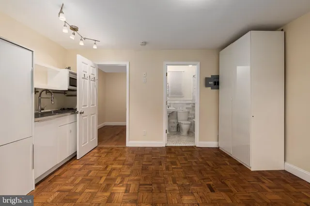 $1,600 | 1415 T Street Northwest, Unit 101, Washington, DC 20009