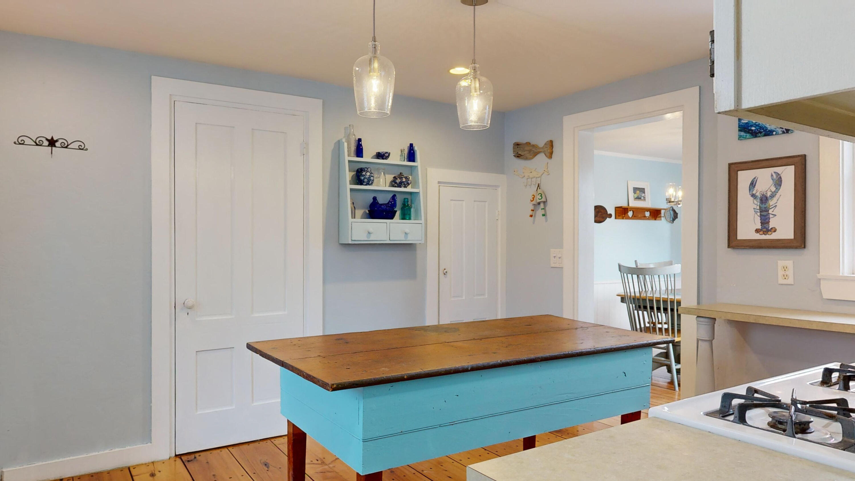 33 Roxbury Street Thomaston, ME 04861 - Photo 15 of 79 33-Roxbury-Street-02102024_143232