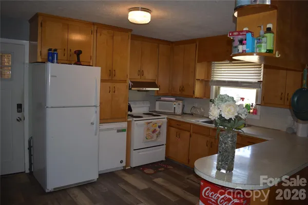 $279,900 | 103 Regina Drive, Morganton, NC 28655