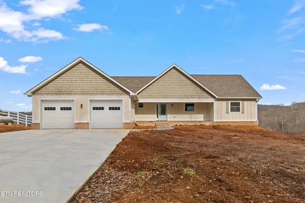 $675,000 | 124 Laura Lane, Maynardville, TN 37807