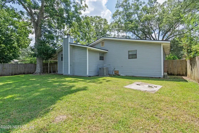 $1,500 | 2739 King Cole Drive, Jacksonville, FL 32209