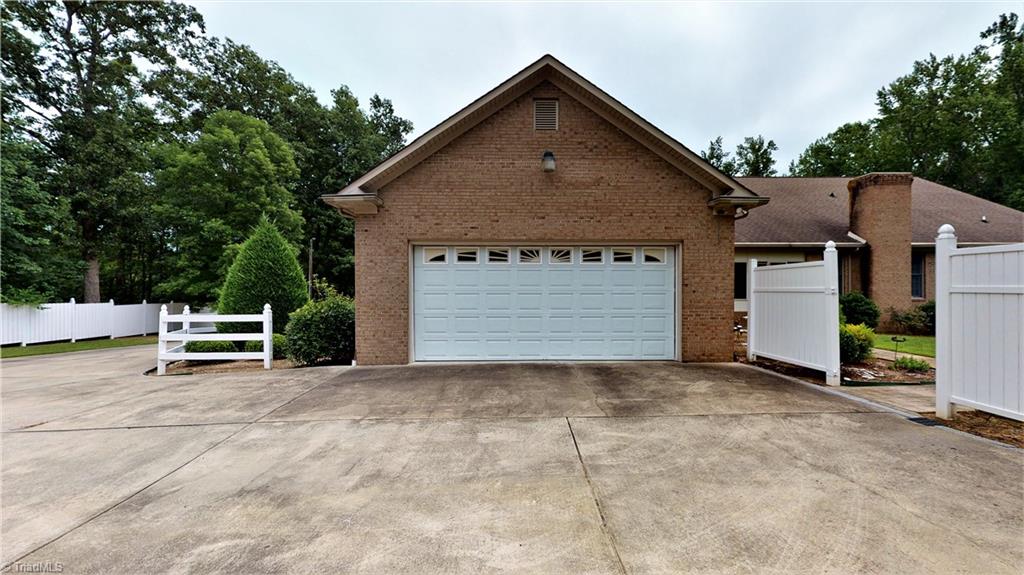 5251 Tom Hill Road Trinity, NC 27370 - Photo 4 of 49
