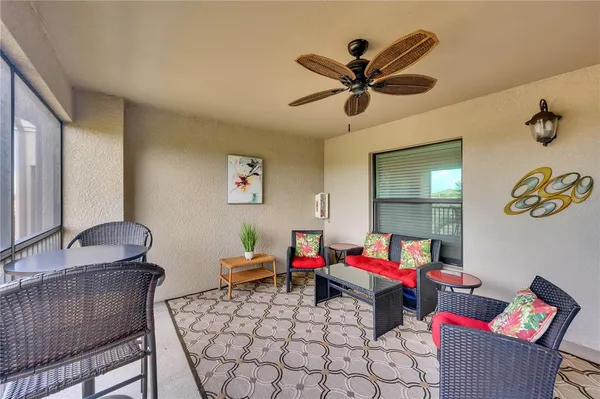 $2,200 | 5517 Palmer Circle, Unit 203, Bradenton, FL 34211