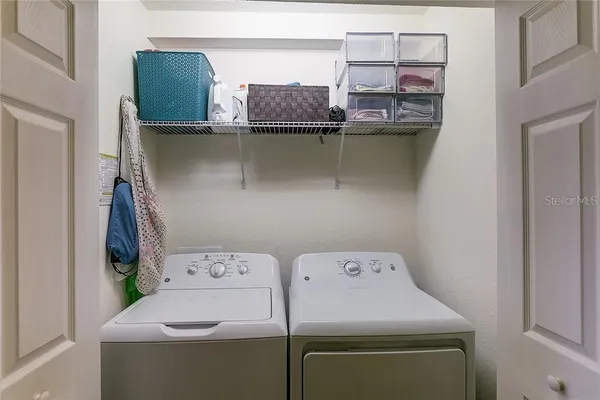 $2,200 | 5517 Palmer Circle, Unit 203, Bradenton, FL 34211