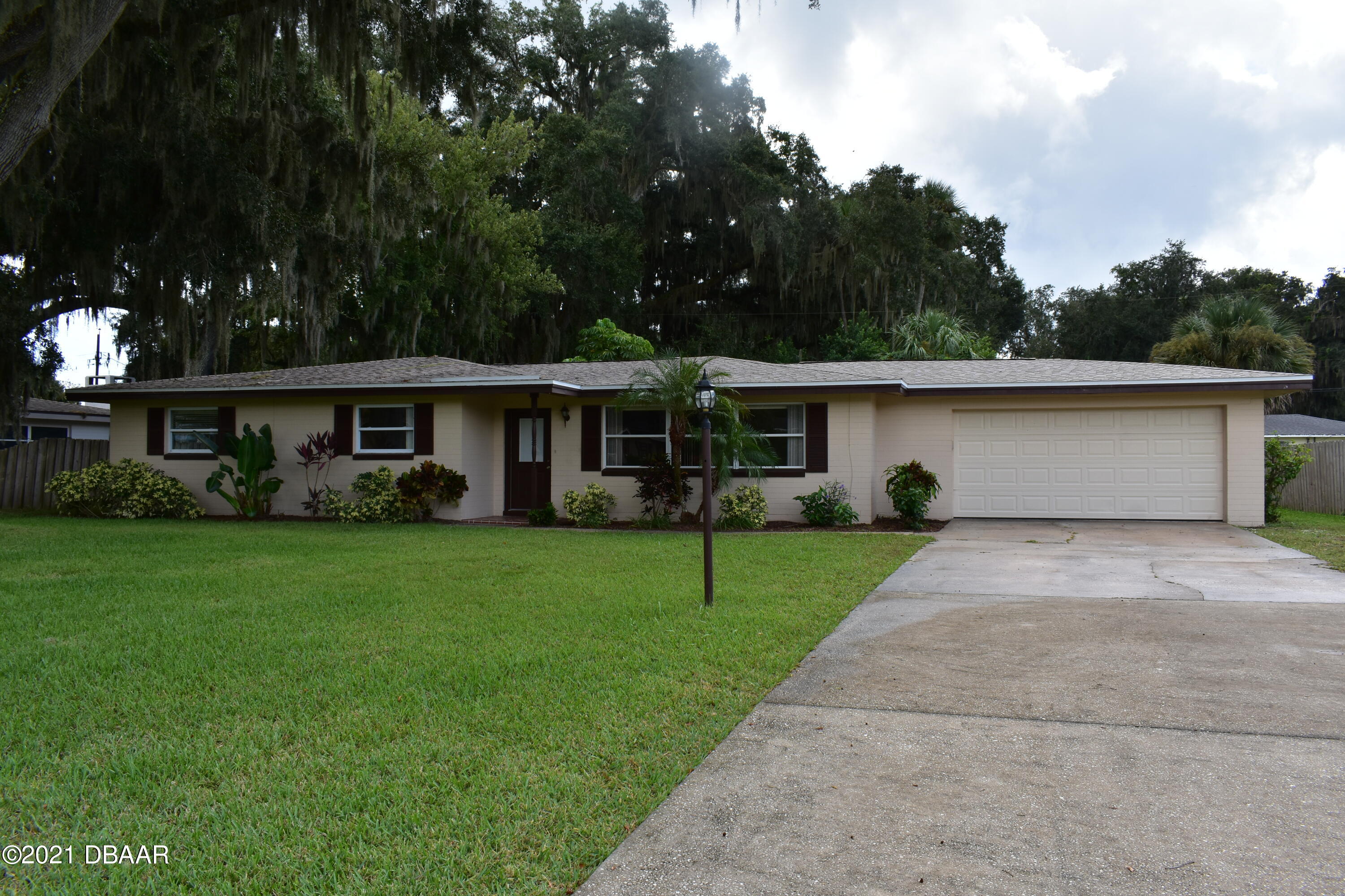 863 Pineapple Road South Daytona, FL 32119 - Photo 1 of 12 DSC_1012