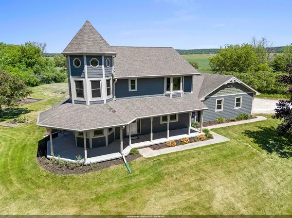 $749,900 | 1369 Fair Road, Greenleaf, WI 54126