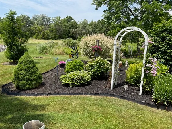 $319,900 | 4637 Lake Road, Williamson, NY 14589