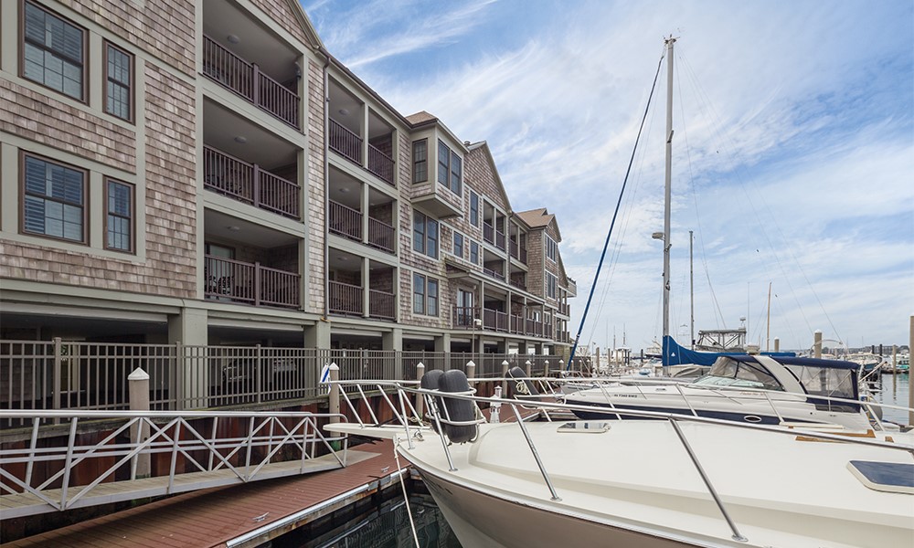 405 Thames Street Newport, RI 02840 - Photo 1 of 12