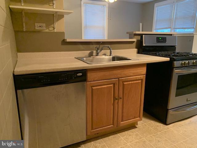 821 Colwell Road Swarthmore, PA 19081 - Photo 11 of 37 Kitchen with stainless steel appliances