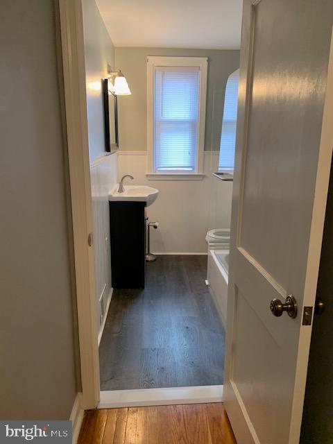 821 Colwell Road Swarthmore, PA 19081 - Photo 21 of 37 Upper level Bathroom