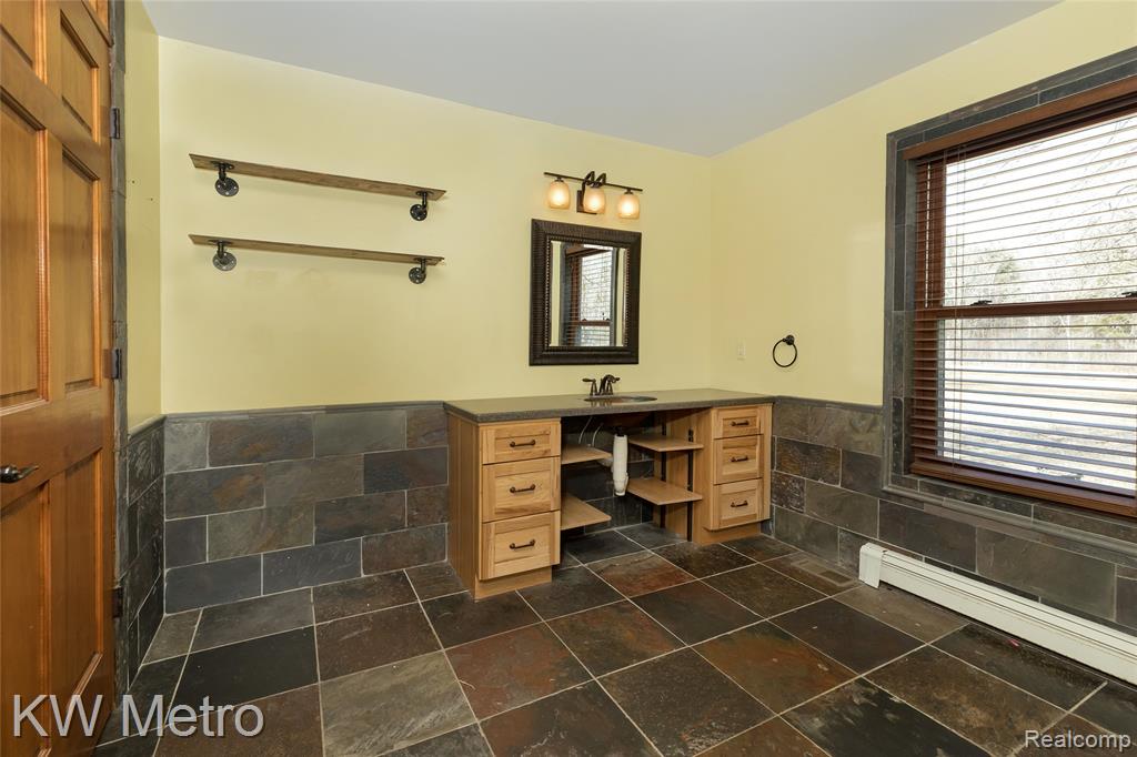 8665 Meskill Road Columbus, MI 48063 - Photo 30 of 55
