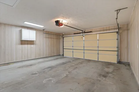 a view of a garage
