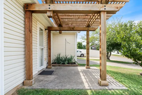 a view of backyard with plants