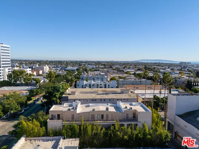 $1,649,000 | 1214 14th Street, Unit 204, Santa Monica, CA 90404