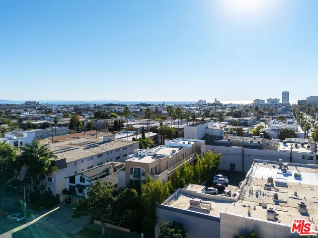 $1,649,000 | 1214 14th Street, Unit 204, Santa Monica, CA 90404