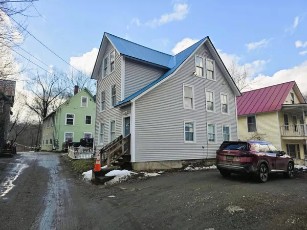 $294,000 | 5 Reynolds Drive, Brattleboro, VT 05301