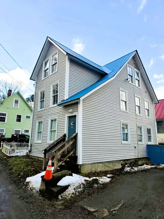 $294,000 | 5 Reynolds Drive, Brattleboro, VT 05301