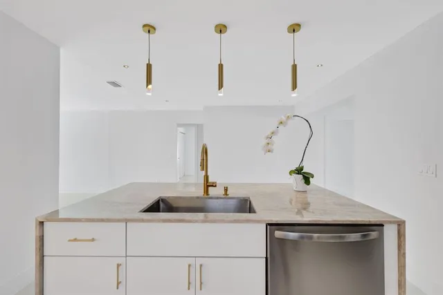 $665,000 | 3349 El Vedado Court East, West Palm Beach, FL 33405