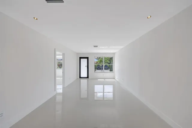 $665,000 | 3349 El Vedado Court East, West Palm Beach, FL 33405