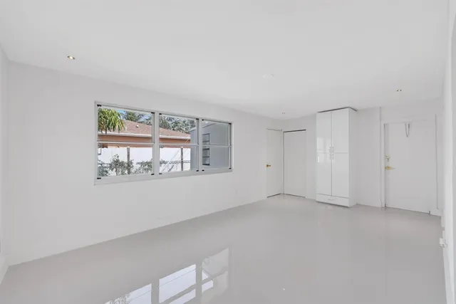 $665,000 | 3349 El Vedado Court East, West Palm Beach, FL 33405