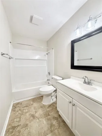 $1,495 | 941 South Walker Street, Angleton, TX 77515