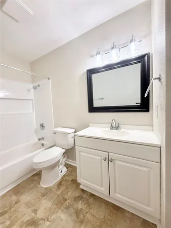 $1,495 | 941 South Walker Street, Angleton, TX 77515
