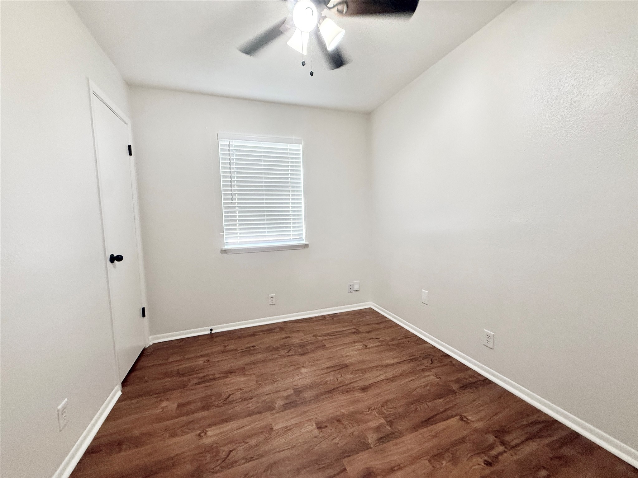 941 South Walker Street Angleton, TX 77515 - Photo 21 of 22