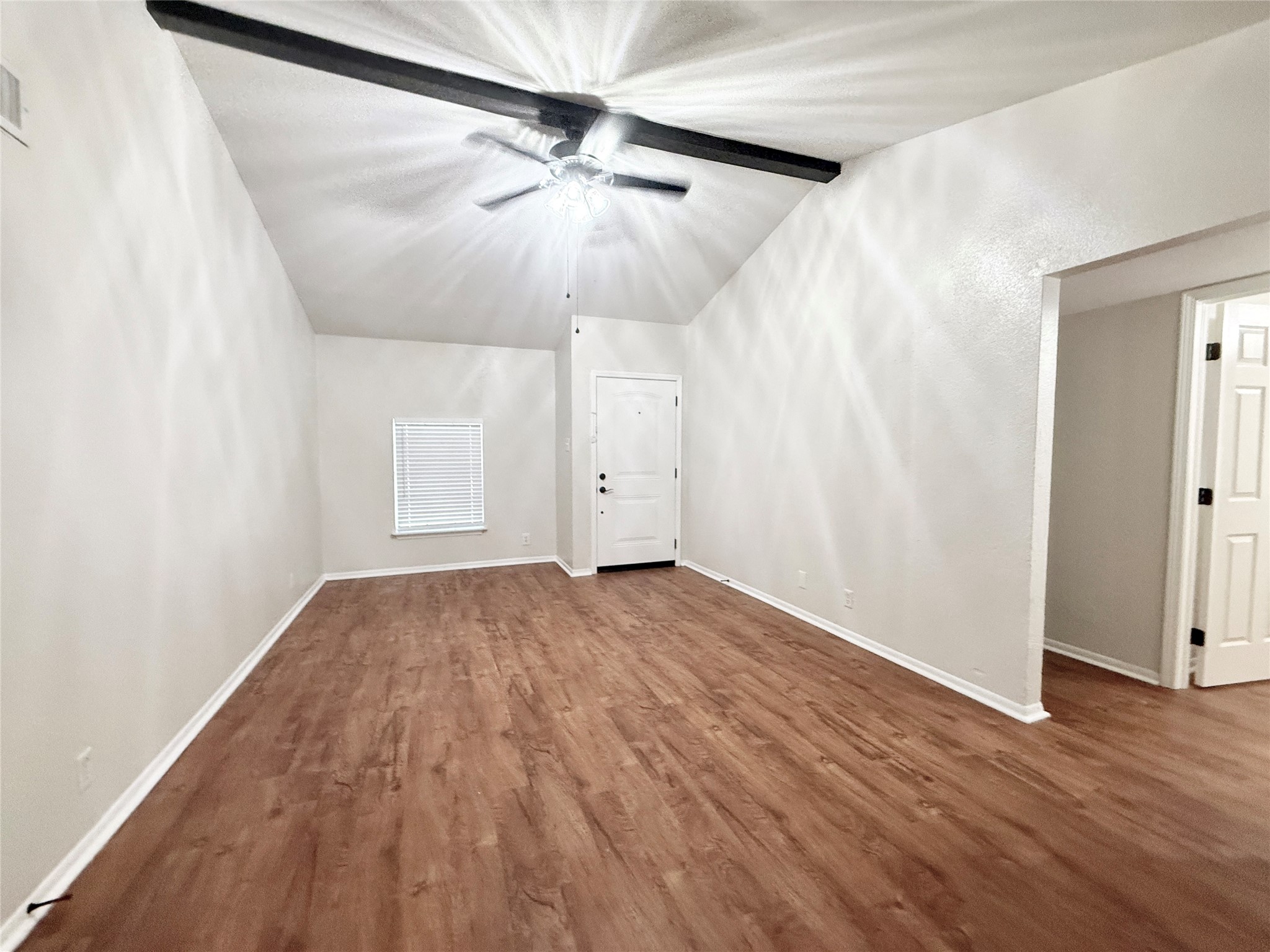 941 South Walker Street Angleton, TX 77515 - Photo 3 of 22