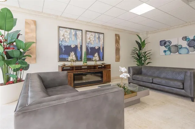 $349,900 | 305 North Pompano Beach Boulevard, Unit 505, Pompano Beach, FL 33062