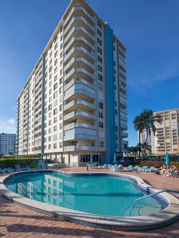 $349,900 | 305 North Pompano Beach Boulevard, Unit 505, Pompano Beach, FL 33062