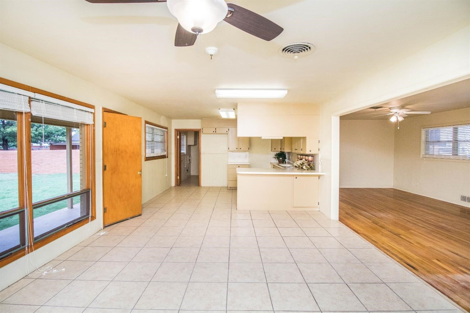 1007 Ave F Abernathy, TX 79311 - Photo 5 of 18 Photo 5