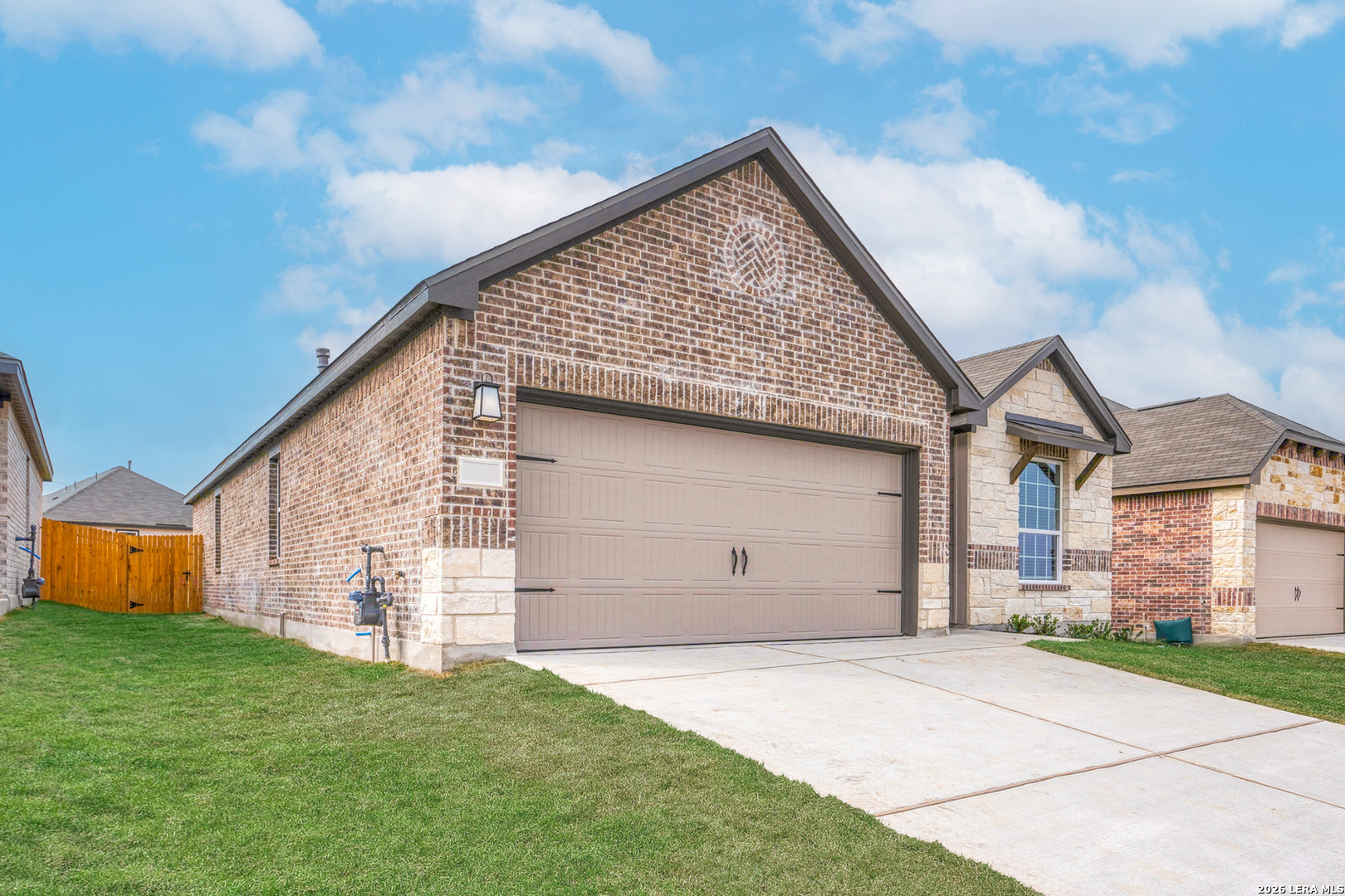 6331 Monk Landing Converse, TX 78109 - Photo 2 of 16