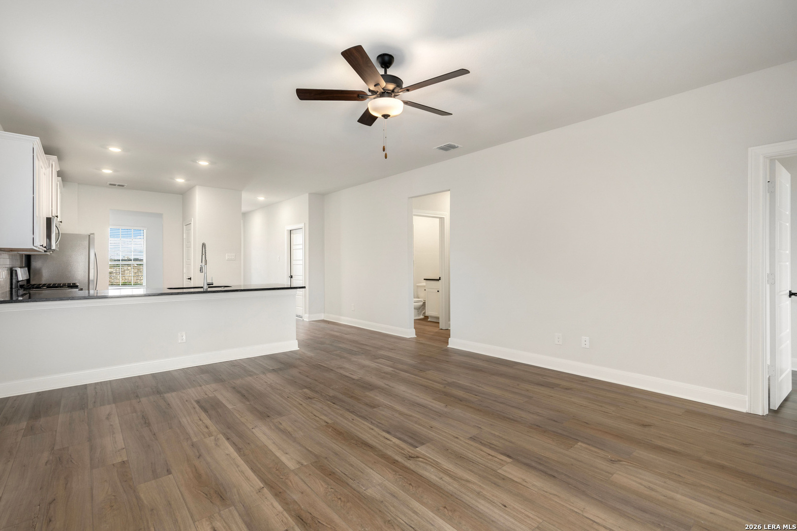 6331 Monk Landing Converse, TX 78109 - Photo 5 of 16