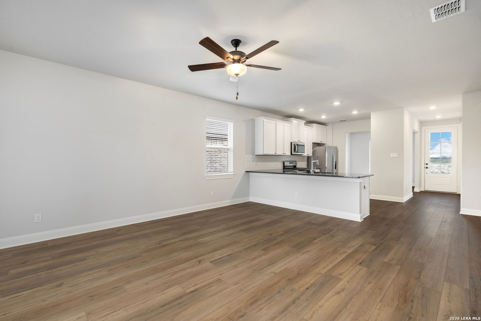 6331 Monk Landing Converse, TX 78109 - Photo 6 of 16
