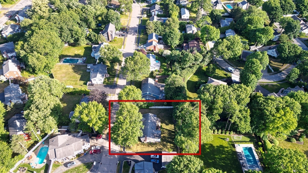 17 Old Farm Road Reading, MA 01867 - Photo 4 of 16