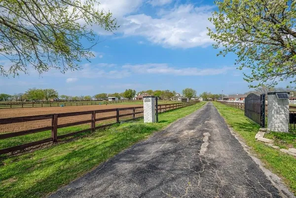 $1,650,000 | 823 Frenchtown Road, Argyle, TX 76226