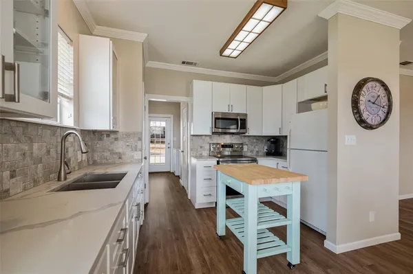 $1,650,000 | 823 Frenchtown Road, Argyle, TX 76226