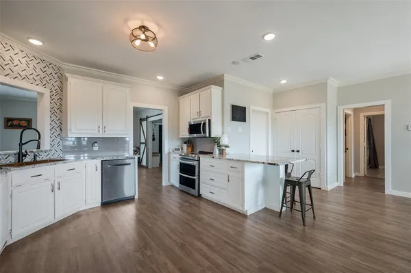 $1,650,000 | 823 Frenchtown Road, Argyle, TX 76226