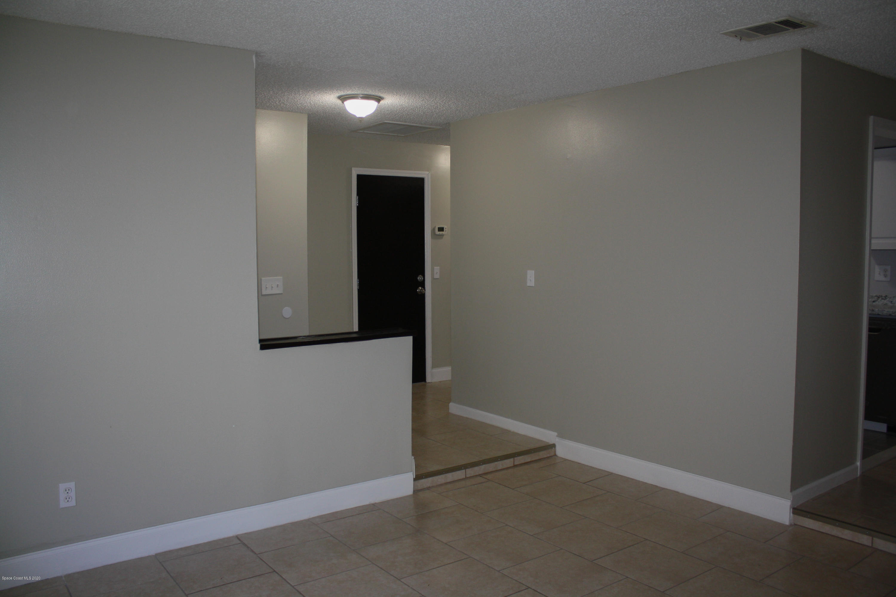 326 Riley Avenue Northeast Palm Bay, FL 32907 - Photo 6 of 43