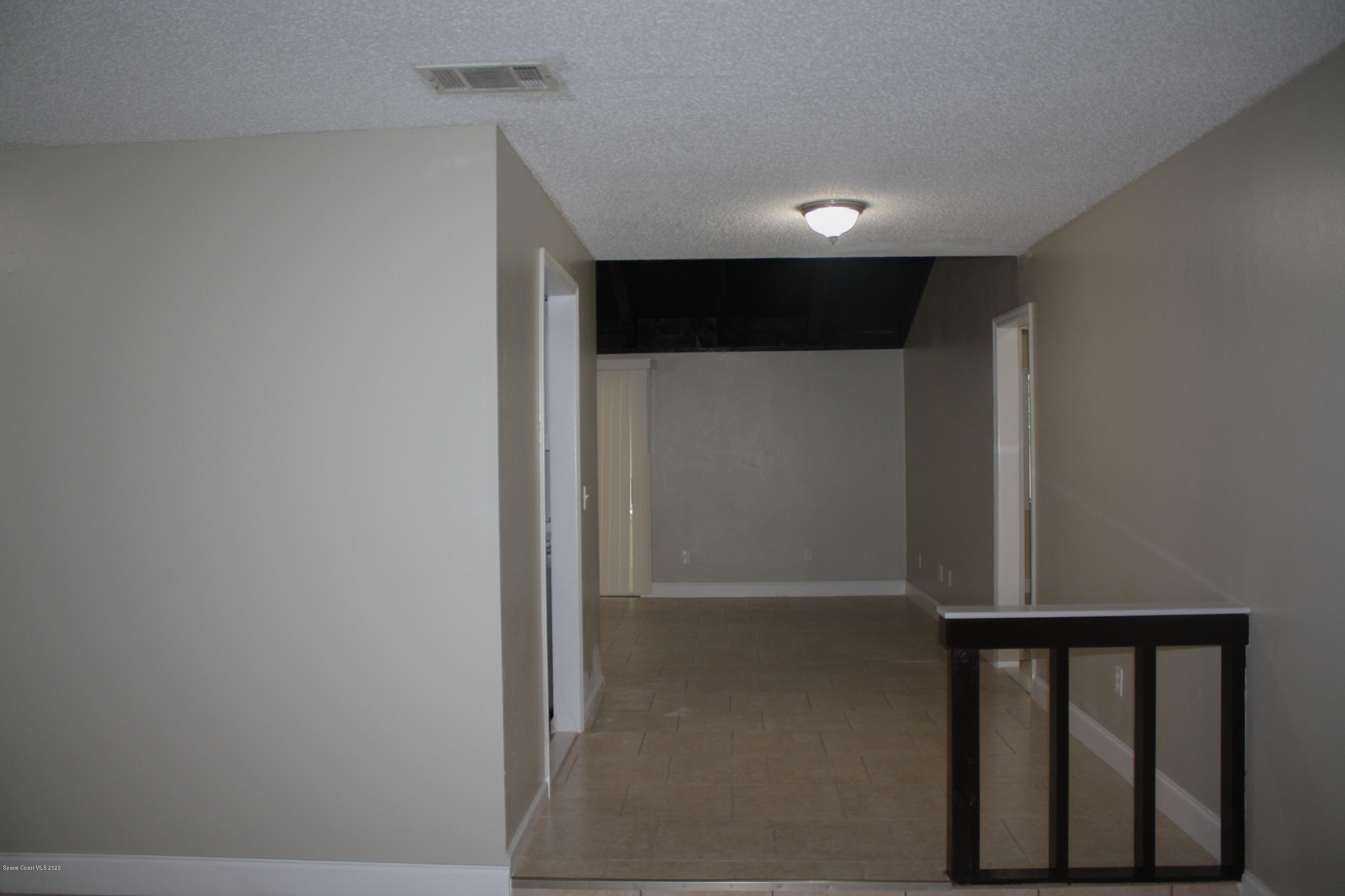 326 Riley Avenue Northeast Palm Bay, FL 32907 - Photo 8 of 43 a view of hallway