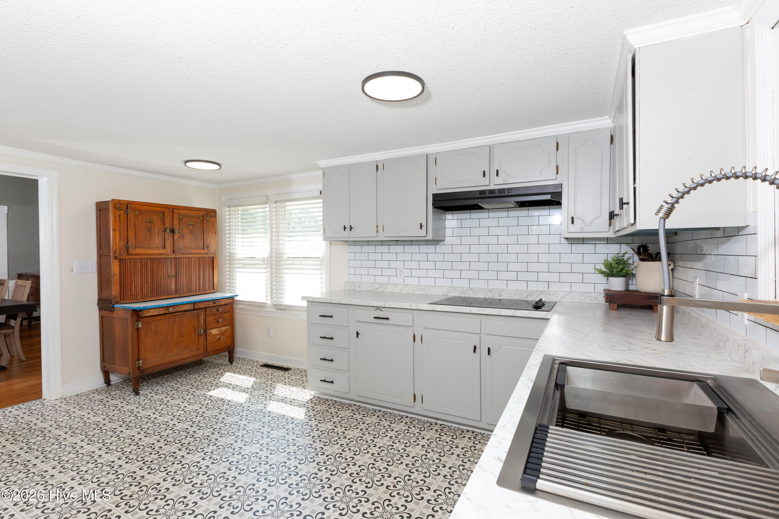 3405 Oaks Road New Bern, NC 28560 - Photo 7 of 48 20260518-Rock I (3402 of 1)