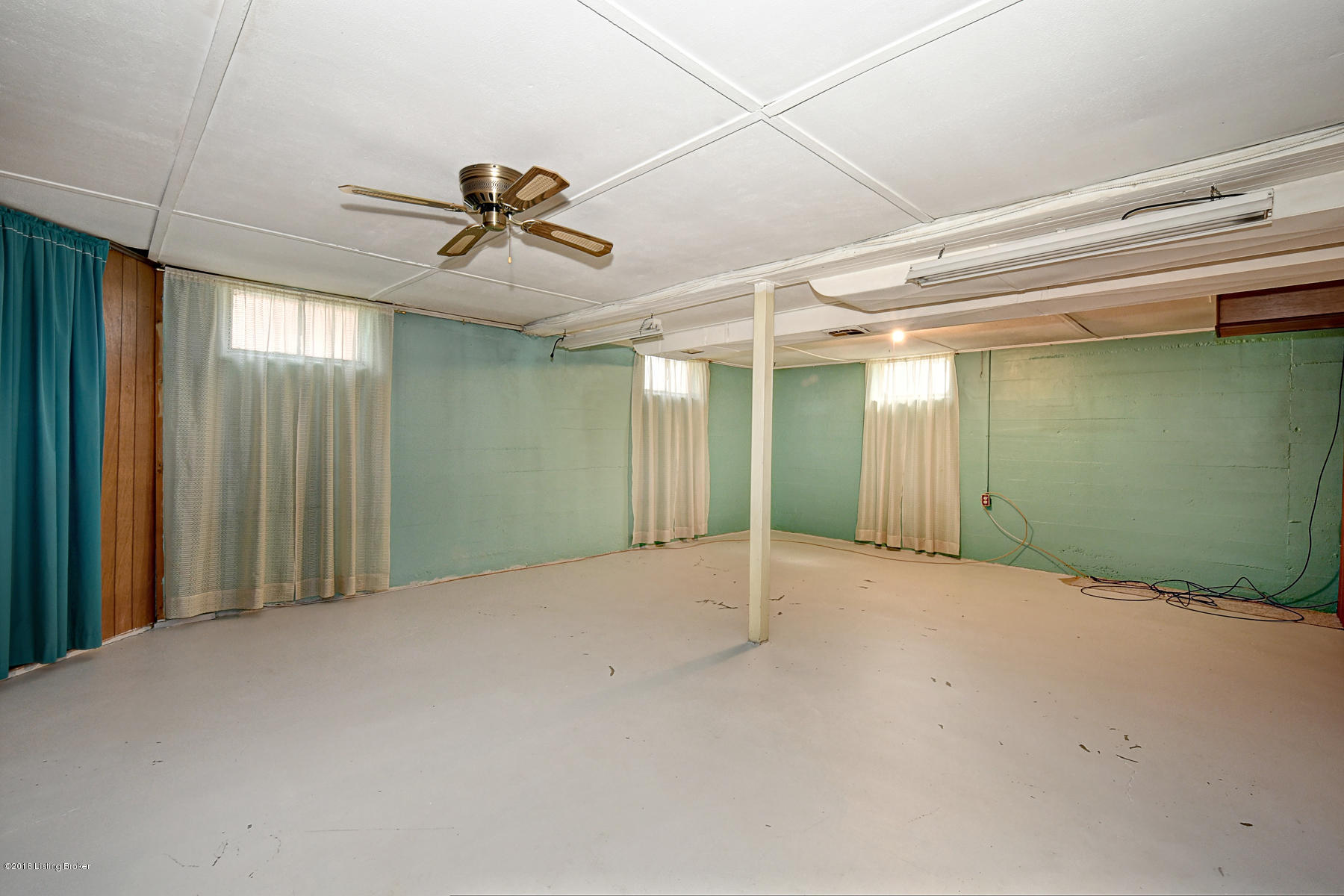 10911 Deering Road Louisville, KY 40272 - Photo 23 of 29 Deering Rd by CWD 0023
