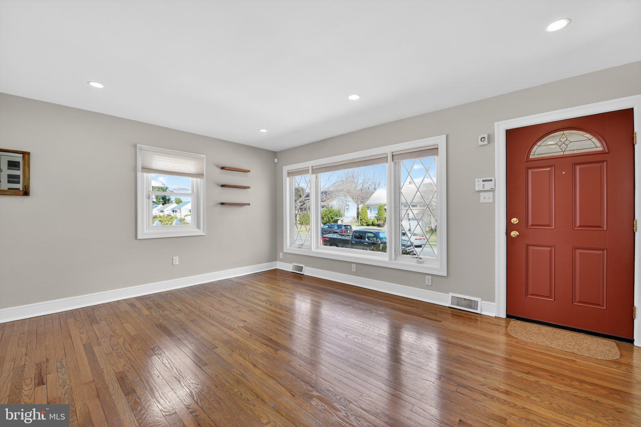 524 Harding Avenue Shillington, PA 19607 - Photo 10 of 37 Bright and inviting entryway space.