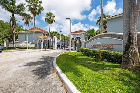 $439,900 | 11667 Northeast 18th Drive, Unit 11667, North Miami, FL 33181