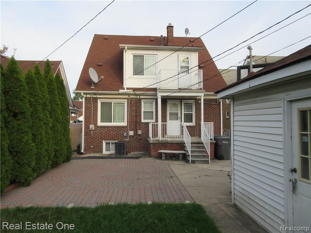 7267 Miller Road Dearborn, MI 48126 - Photo 11 of 44